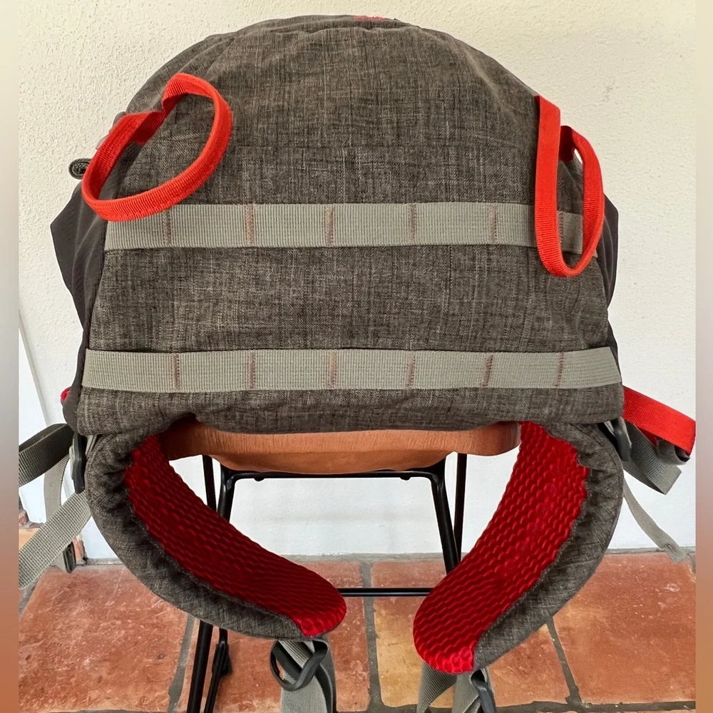 Kelty Redwing 50 Reserve Backpack - Gray and Red - Picture 8 of 13